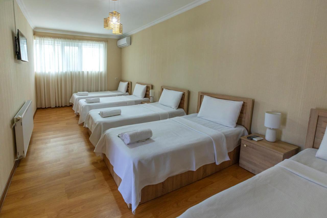 Royal House Hotel Gori Exterior photo