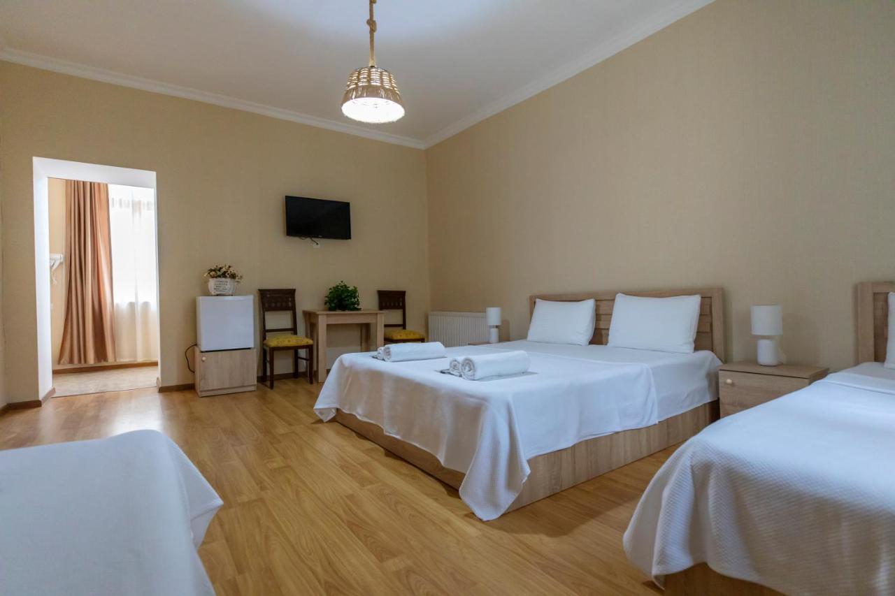 Royal House Hotel Gori Exterior photo