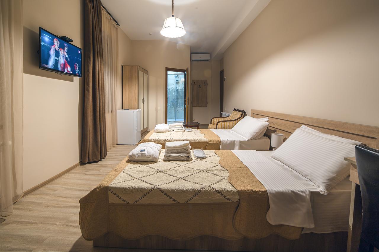 Royal House Hotel Gori Exterior photo